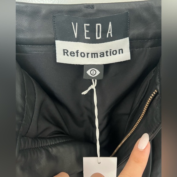 Reformation pants size 2 - Picture 4 of 9